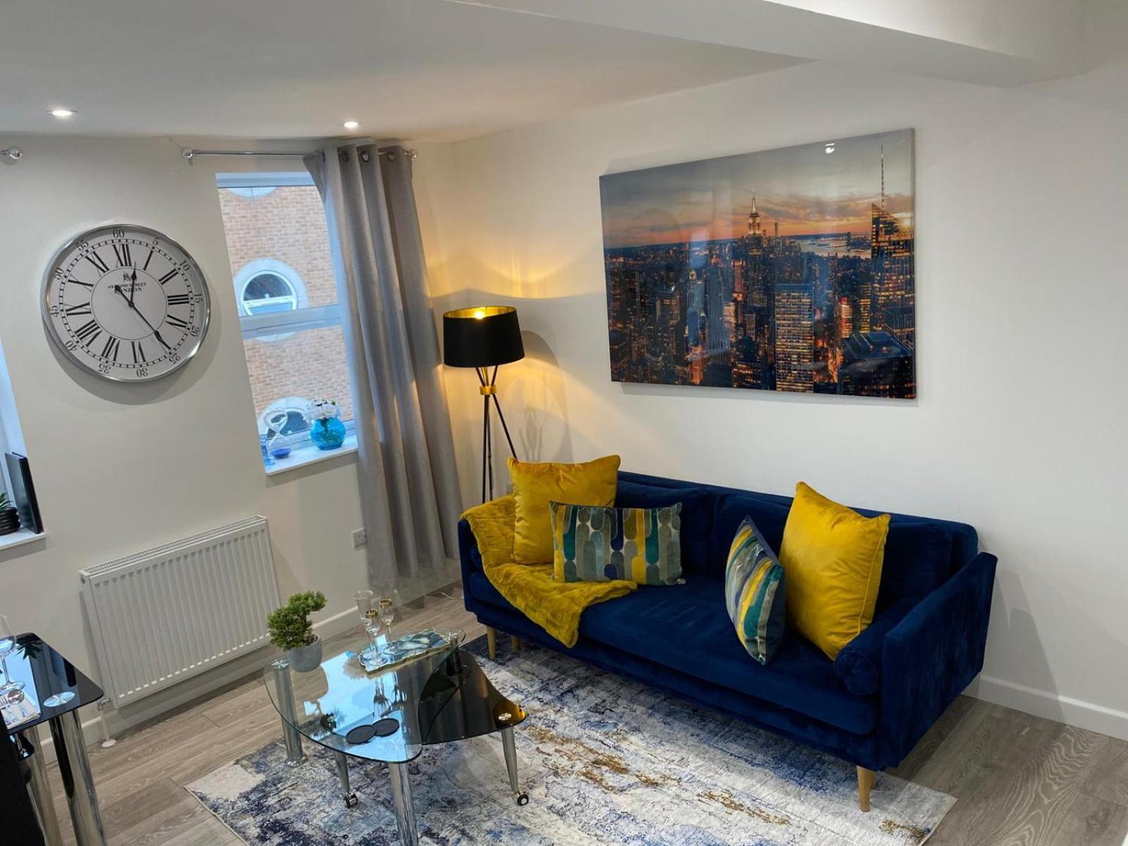 Stylish Apartment In Watford واتفورد المظهر الخارجي الصورة